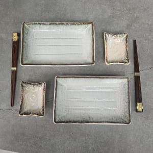 Juego de sushi blanco