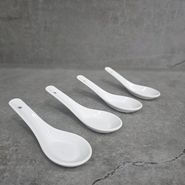 Cuchara de ramen blanca